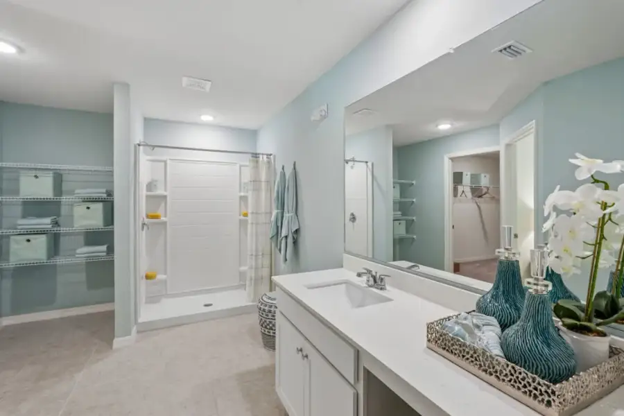 Furnished interior view inside a new home in Cape Coral, Cape Coral (Image 15).