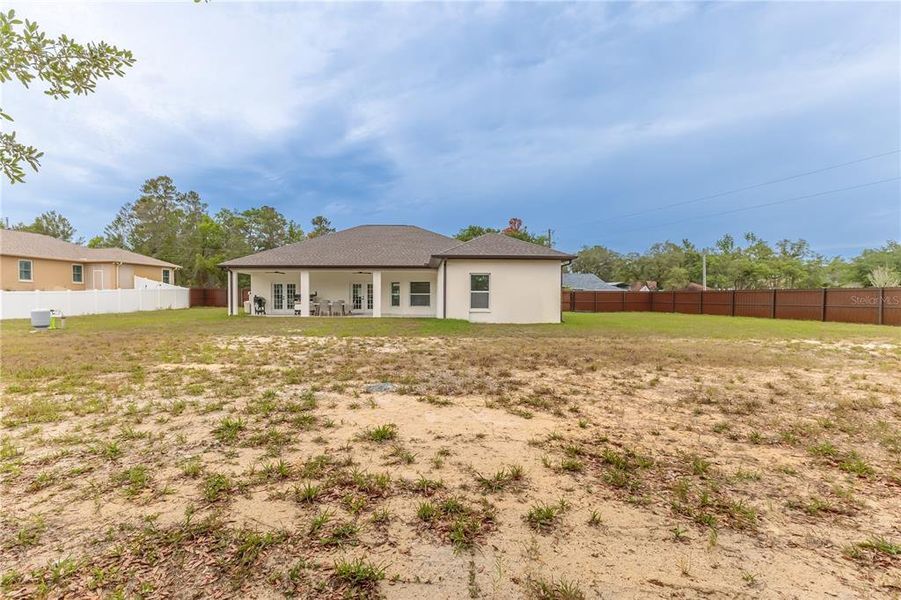 Exterior details and patio area of a home in , Weeki Wachee (Image 32).