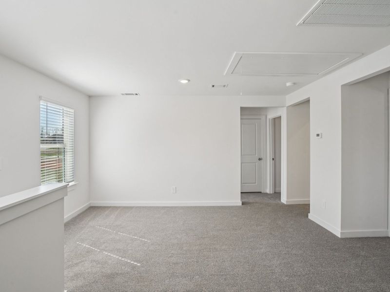 Spacious, unfurnished interior of a new home in Bear Springs, Columbia (Image 12). Spacious, unfurnished interior of a new home in Bear Springs, Columbia (Image 12).