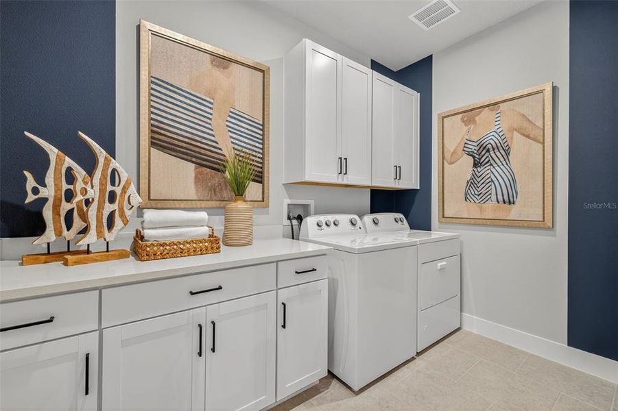 Furnished interior view inside a new home in Pasadena Ridge Master, Dade City (Image 23).