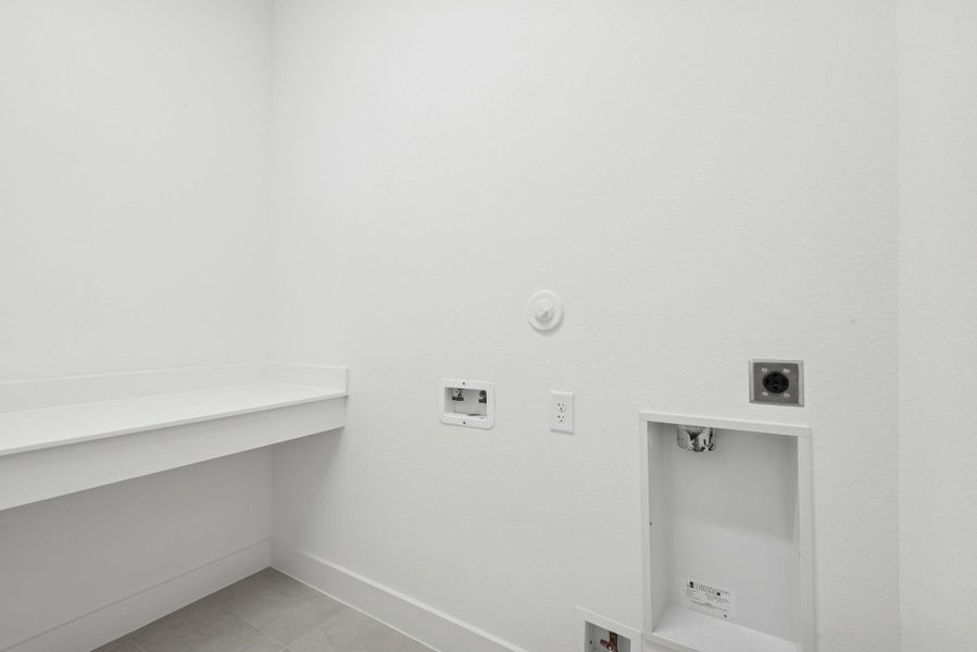 Spacious, unfurnished interior of a new home in ARTAVIA 50' Homesites, Conroe (Image 18).