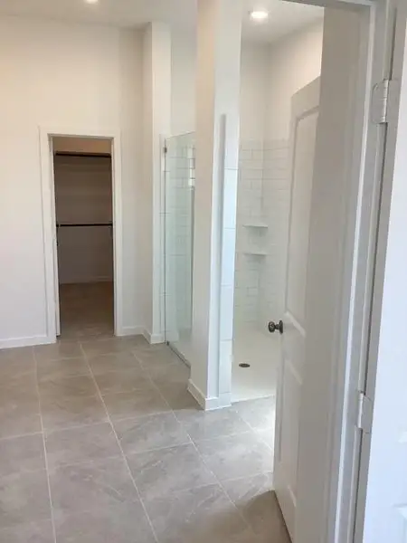 Spacious, unfurnished interior of a new home in The Preserve at Rosenberg: Fairway Collection, Rosenberg (Image 6). Spacious, unfurnished interior of a new home in The Preserve at Rosenberg: Fairway Collection, Rosenberg (Image 6).