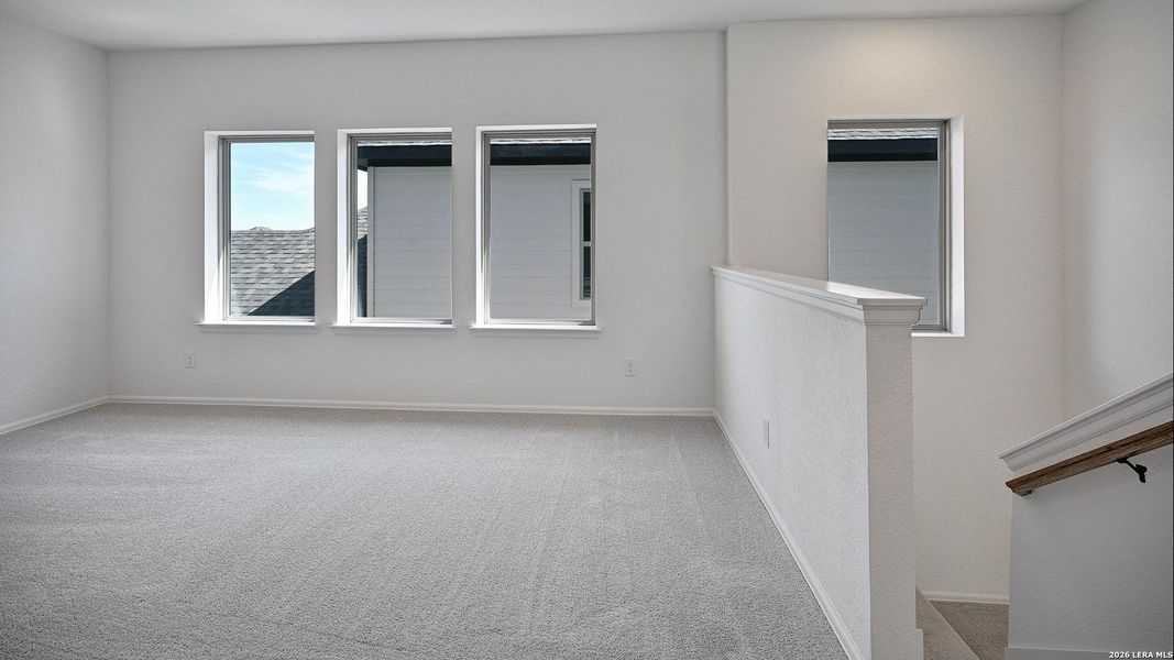 Spacious, unfurnished interior of a new home in Stillwater Ranch, San Antonio (Image 20).