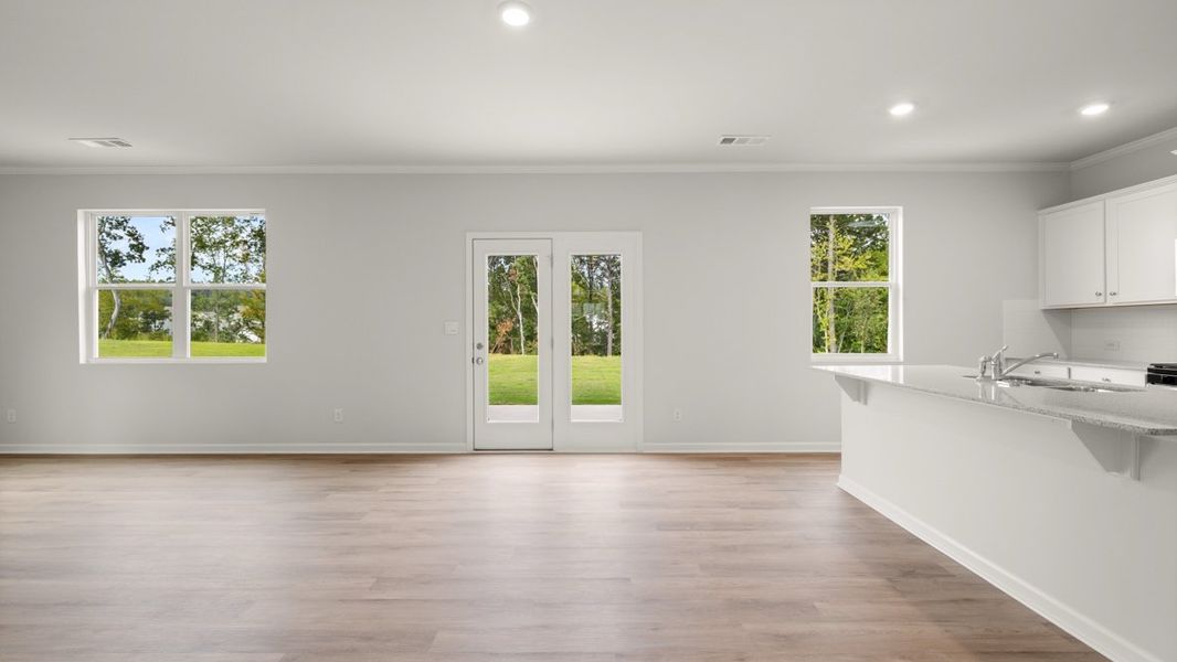 Spacious, unfurnished interior of a new home in South Wind, Union City (Image 11).