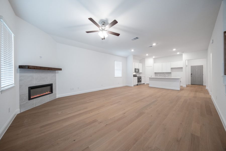 Spacious, unfurnished interior of a new home in Churchill, Anna (Image 21). Spacious, unfurnished interior of a new home in Churchill, Anna (Image 21).