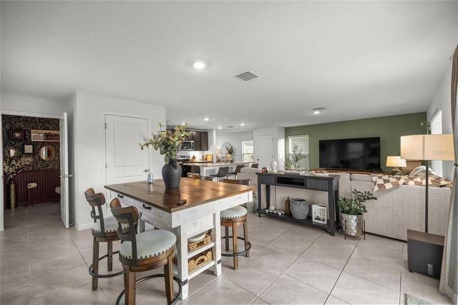 Furnished interior view inside a new home in Ocala Crossings South, Ocala (Image 33). Furnished interior view inside a new home in Ocala Crossings South, Ocala (Image 33).