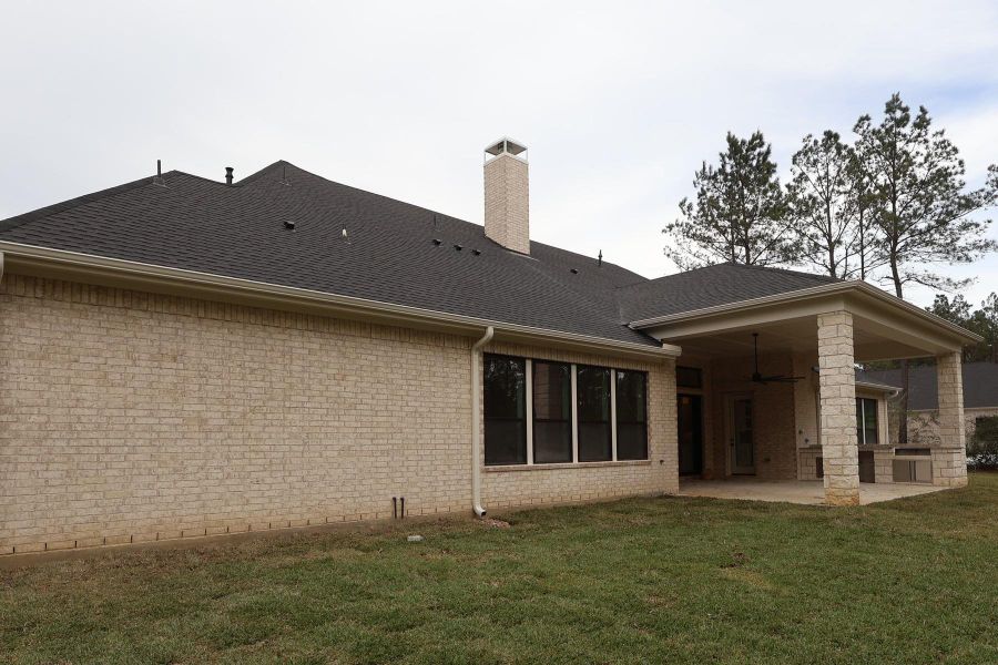 Exterior details and patio area of a home in , Montgomery (Image 3).