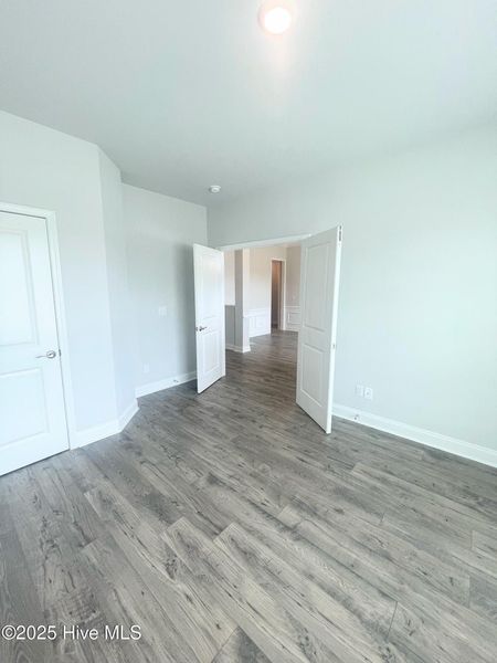 Spacious, unfurnished interior of a new home in Athens Acres, New Bern (Image 8).