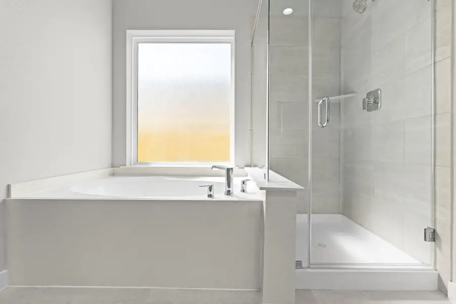 Furnished interior view inside a new home in Briarwood Crossing, Rosenberg (Image 9). Furnished interior view inside a new home in Briarwood Crossing, Rosenberg (Image 9).