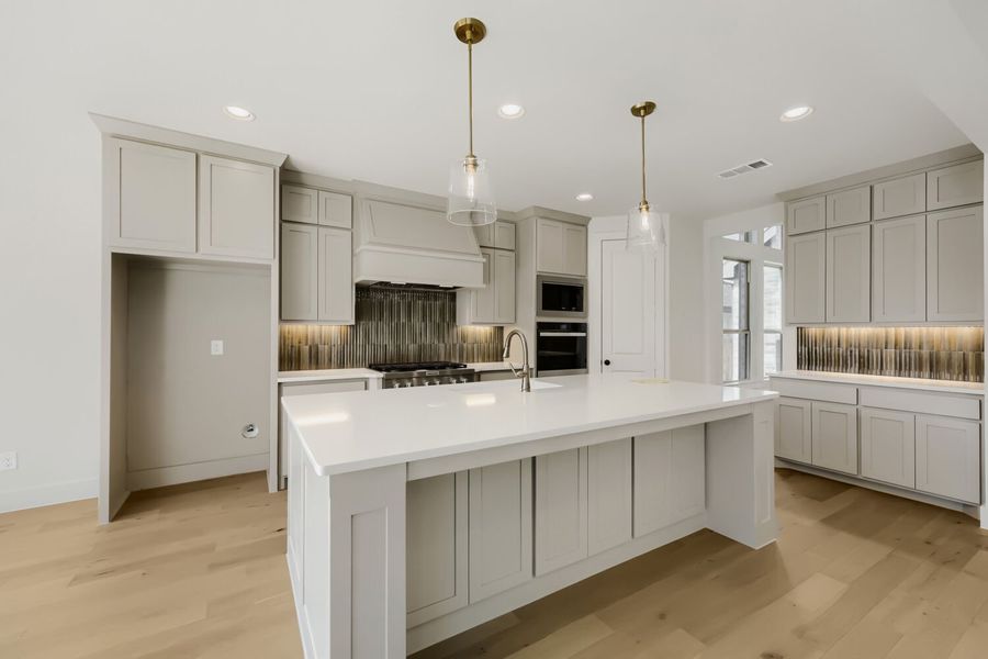 1811 Flowerfield - Kitchen 1811 Flowerfield - Kitchen