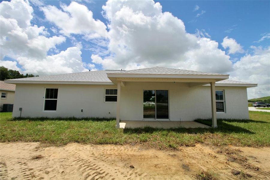 Exterior details and patio area of a home in , Ocala (Image 13).