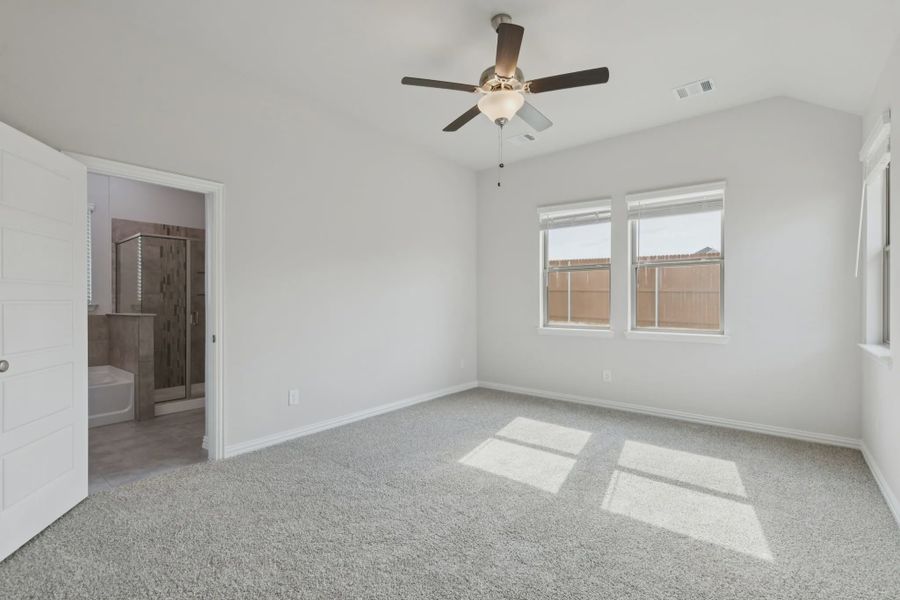Spacious, unfurnished interior of a new home in Heartland 40's, Heartland (Image 9). Spacious, unfurnished interior of a new home in Heartland 40's, Heartland (Image 9).