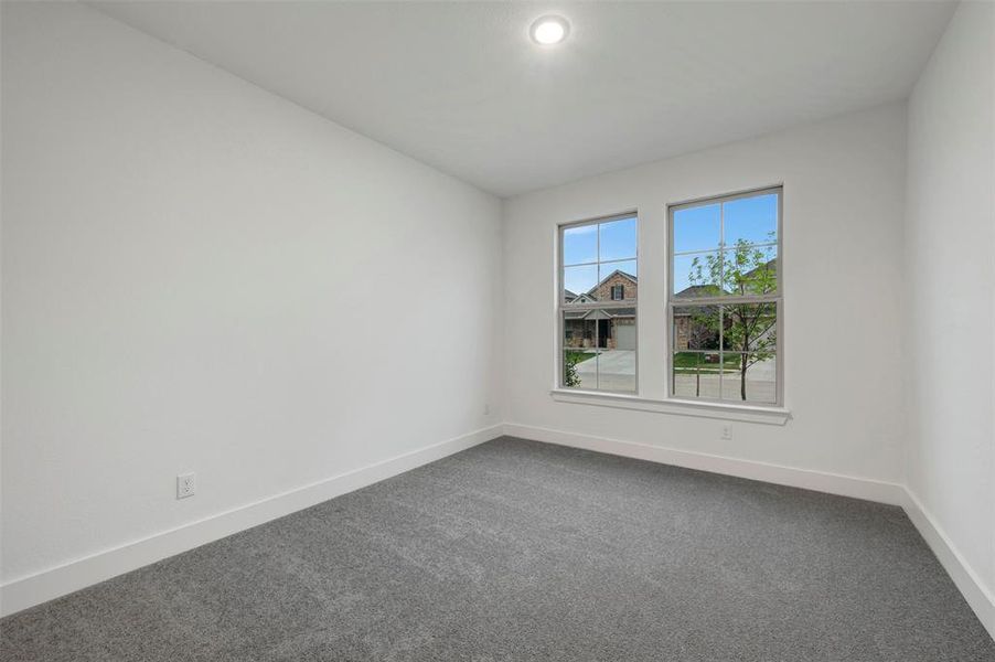 Spacious, unfurnished interior of a new home in Vintage Village, Argyle (Image 15).