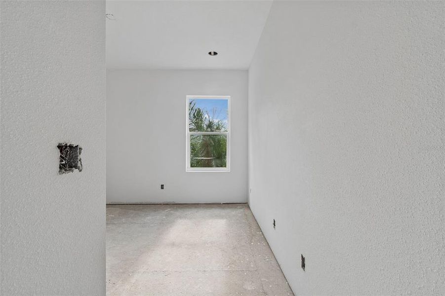 Image 47 of a home in .