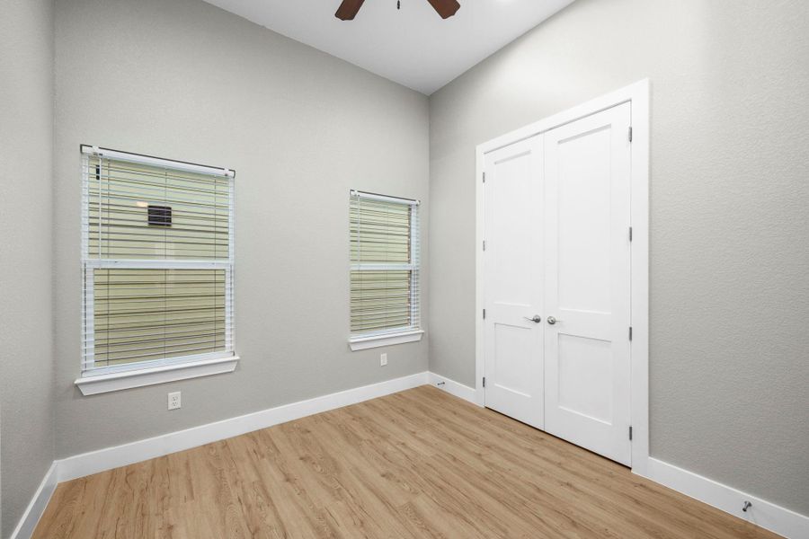 Spacious, unfurnished interior of a new home in , Houston (Image 11).