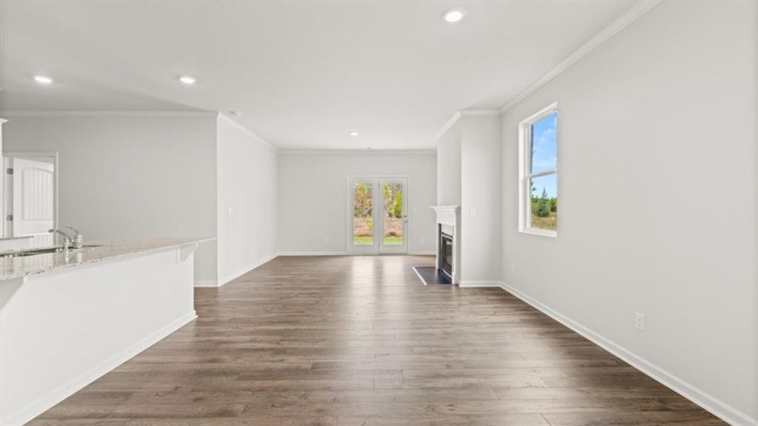 Spacious, unfurnished interior of a new home in Parkside at Carter Grove, Cartersville (Image 29).