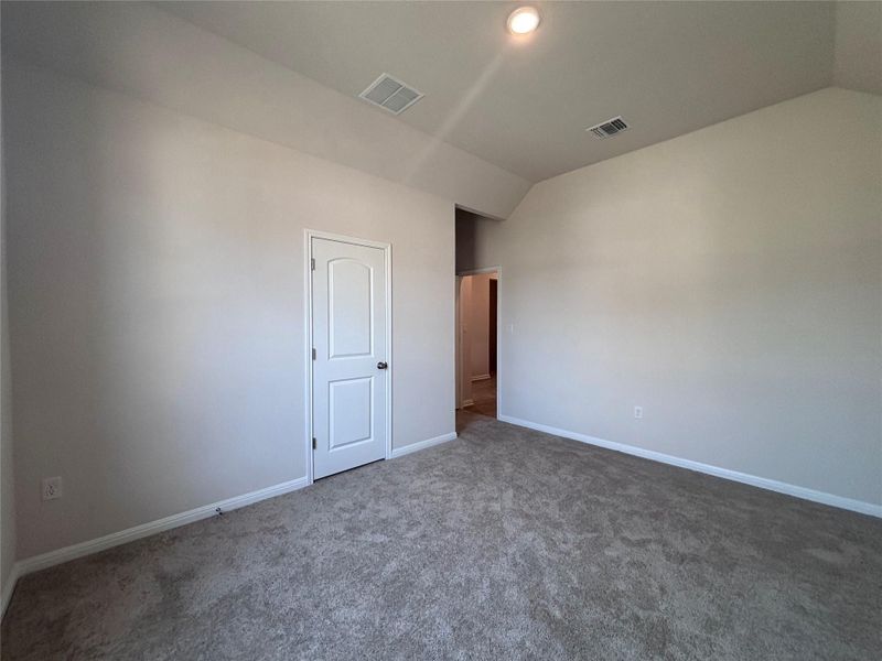 Spacious, unfurnished interior of a new home in The Colony, Bastrop (Image 12). Spacious, unfurnished interior of a new home in The Colony, Bastrop (Image 12).