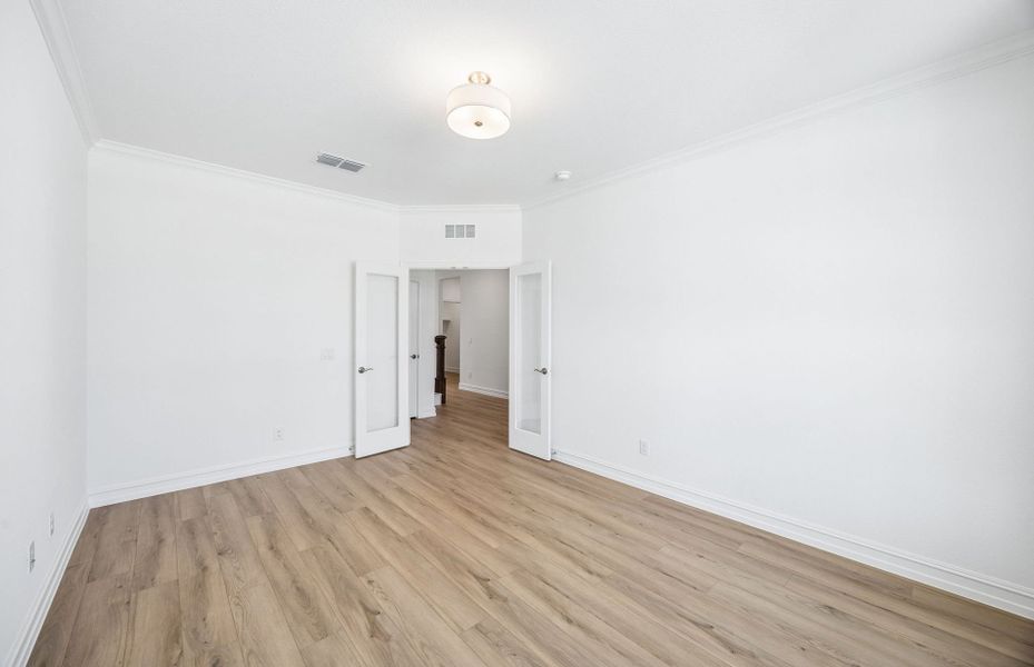 Spacious, unfurnished interior of a new home in Treeline, Justin (Image 14).