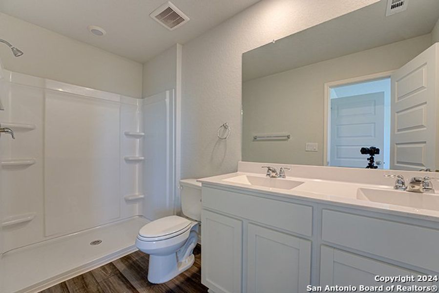Furnished interior view inside a new home in Blue Ridge Ranch, San Antonio (Image 7).