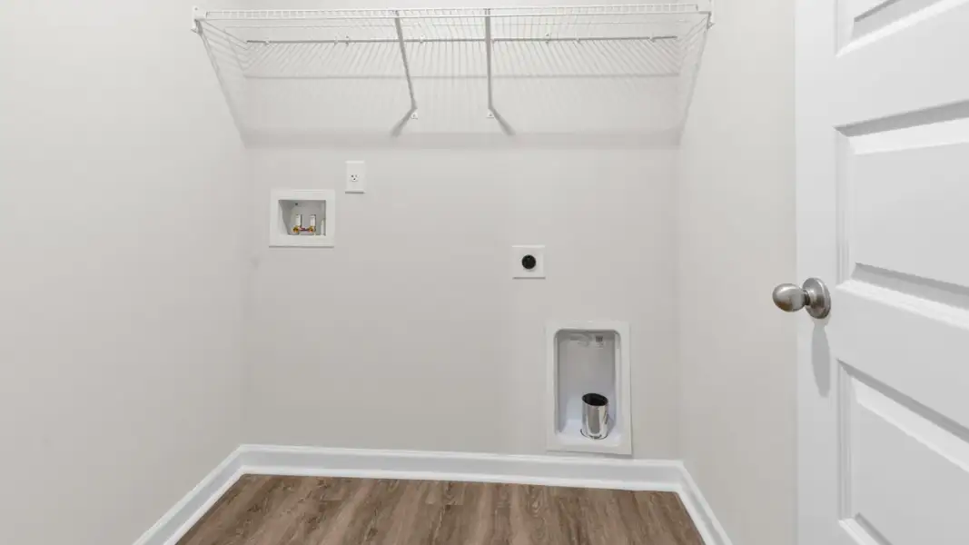 Representative unfurnished interior of a home built from the Ansley by D.R. Horton in Walden Ridge, Macon (Image 25).