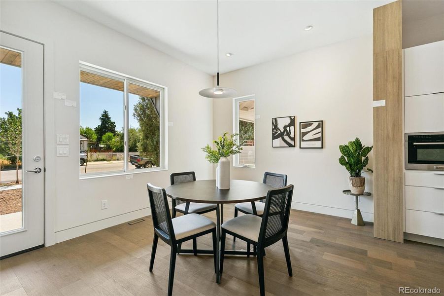 Super Bright main floor!