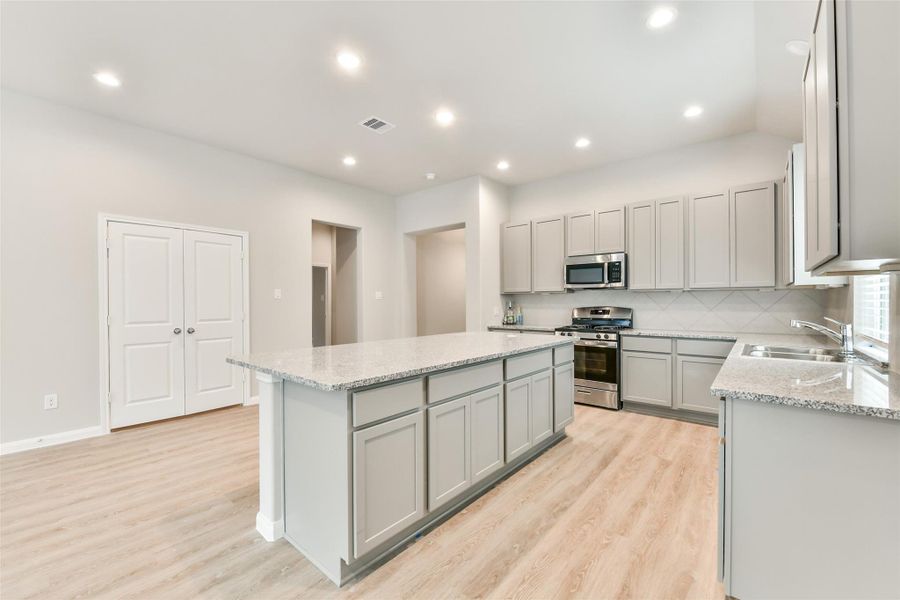 Furnished interior view inside a new home in King Oaks Village, Baytown (Image 7).