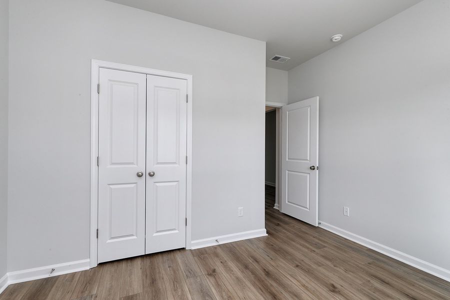 Spacious, unfurnished interior of a new home in Allston Park, Calabash (Image 26).
