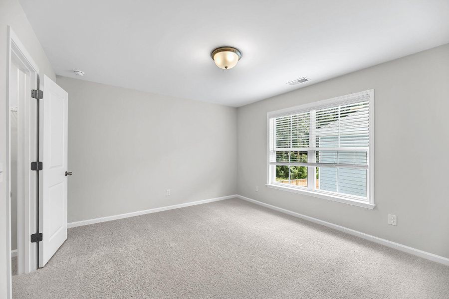Spacious, unfurnished interior of a new home in Sweetgrass Station, Summerville (Image 34). Spacious, unfurnished interior of a new home in Sweetgrass Station, Summerville (Image 34).