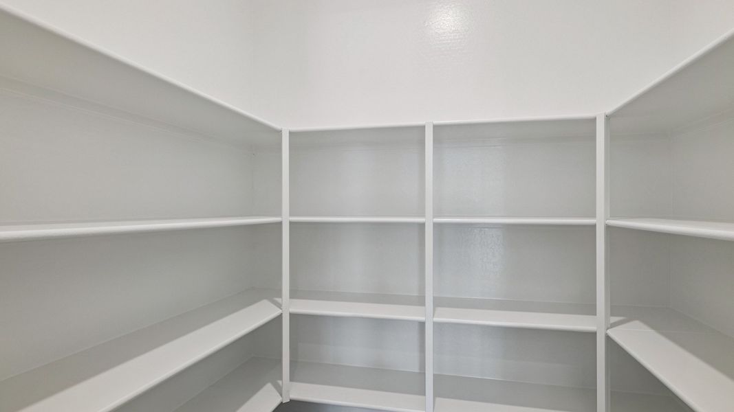 Spacious, unfurnished interior of a new home in Moonlight, Maricopa (Image 14).