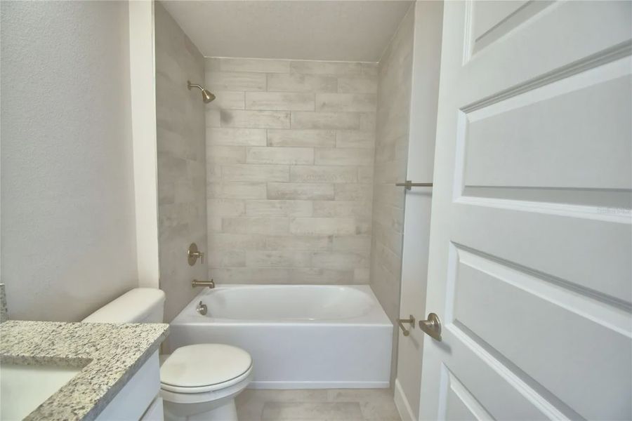 Furnished interior view inside a new home in Lake Juliana Estates, Auburndale (Image 13).