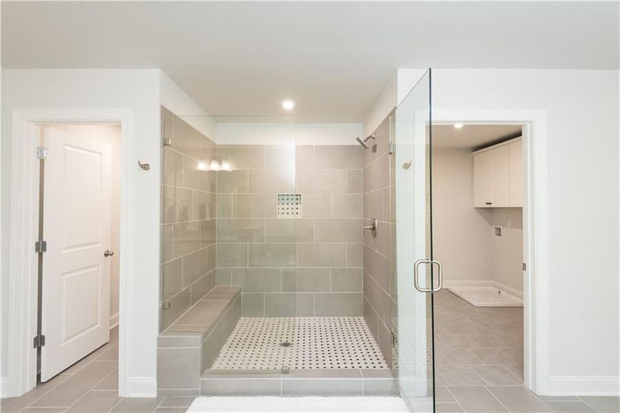 Furnished interior view inside a new home in The Estates at Hurricane Pointe, Douglasville (Image 35).