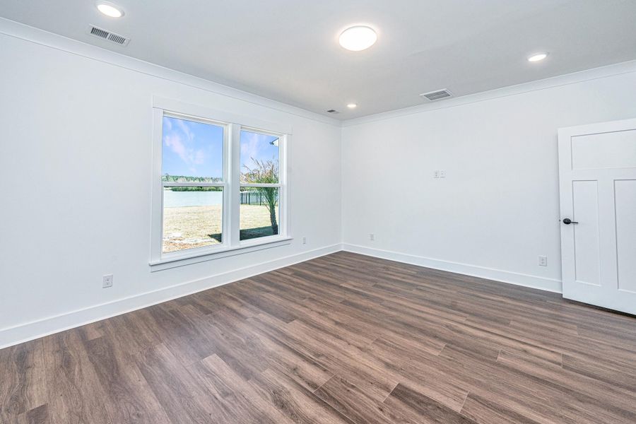 Spacious, unfurnished interior of a new home in , Ridgeville (Image 19).