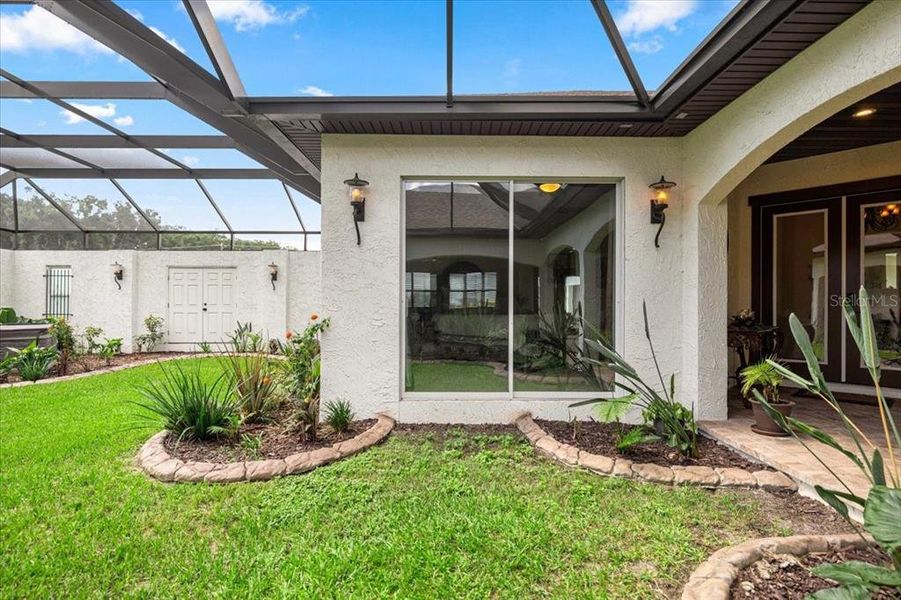 Exterior details and patio area of a home in , Ocala (Image 45).