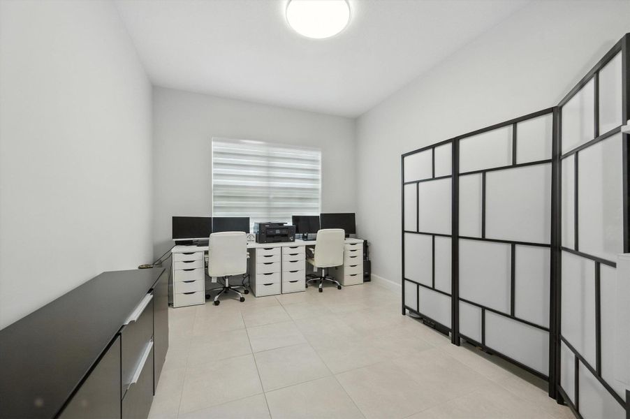 Furnished interior view inside a new home in , Westlake (Image 54).