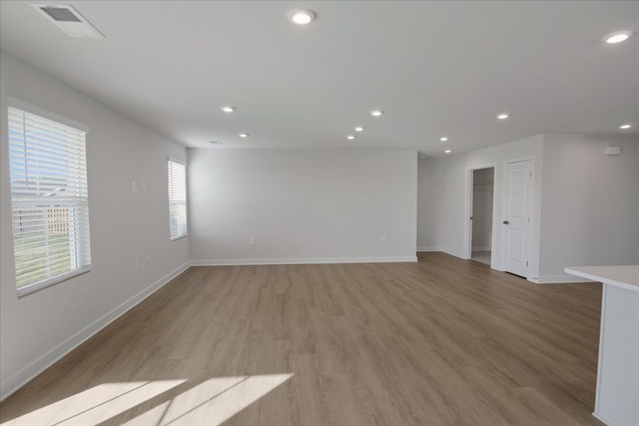 Spacious, unfurnished interior of a new home in Reidville Town Center Cottages, Duncan (Image 22).