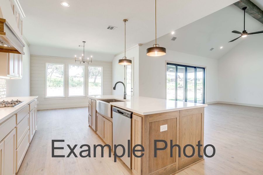 Image 7 of a home in Aledo Heights - Aledo ISD.