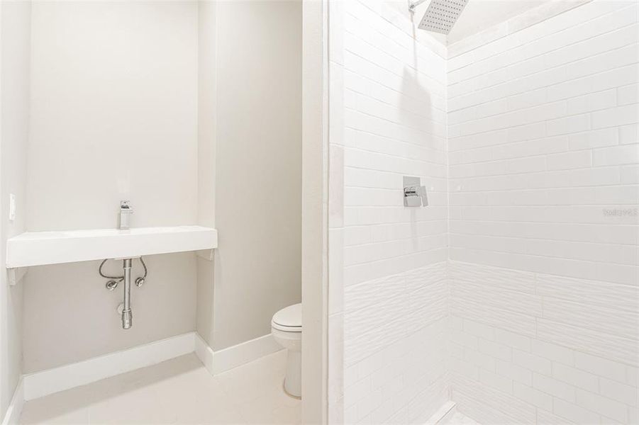 Image 40 of a home in .