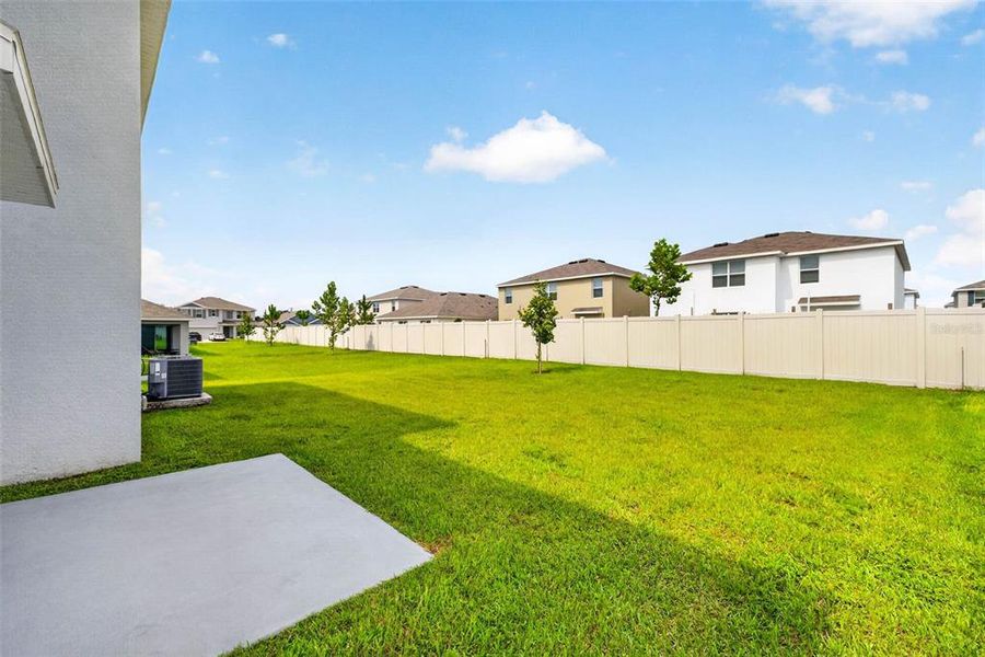 Exterior details and patio area of a home in , Tampa (Image 3).