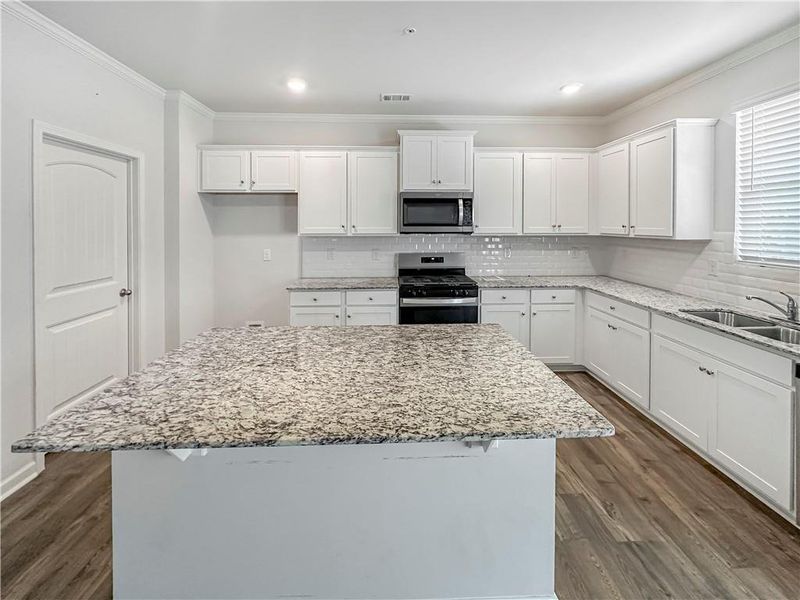 Furnished interior view inside a new home in Oakhurst Glen, Fairburn (Image 6).