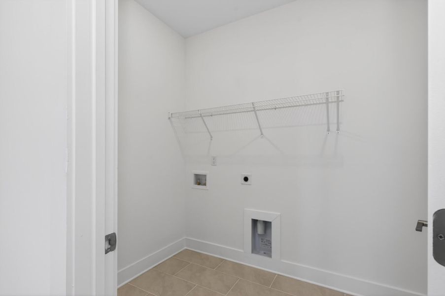 Spacious, unfurnished interior of a new home in Colleton Park, Aiken (Image 16). Spacious, unfurnished interior of a new home in Colleton Park, Aiken (Image 16).