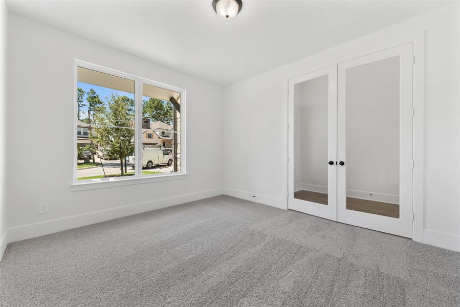 Representative image. Features, specifications, selections and colors may vary.