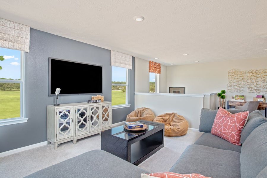 Representative furnished interior of a home built from the 2004 Modeled by KB Home in Vida Costera, Texas City (Image 5).