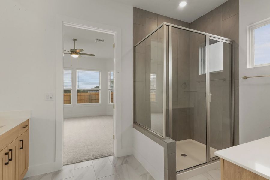 Furnished interior view inside a new home in Highland Village, Georgetown (Image 7).