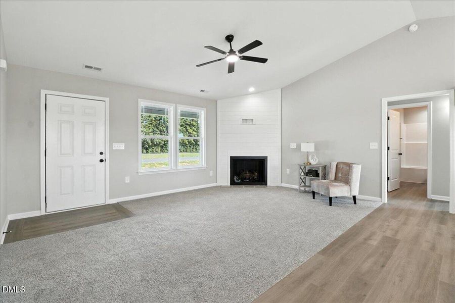 09-129 Grace Pond Ave-9