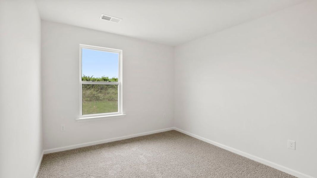 Spacious, unfurnished interior of a new home in Treemont Commons, Wellford (Image 30).