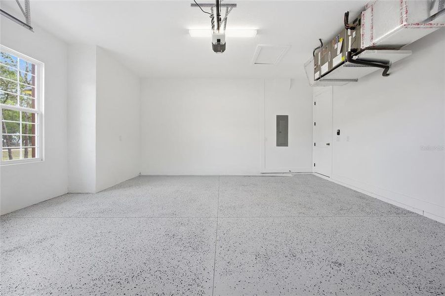 Spacious, unfurnished interior of a new home in , Dunnellon (Image 41). Spacious, unfurnished interior of a new home in , Dunnellon (Image 41).