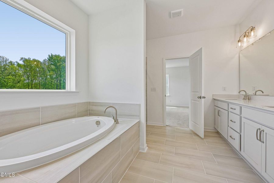 34-web-or-mls-Ken Dr-S2304-034