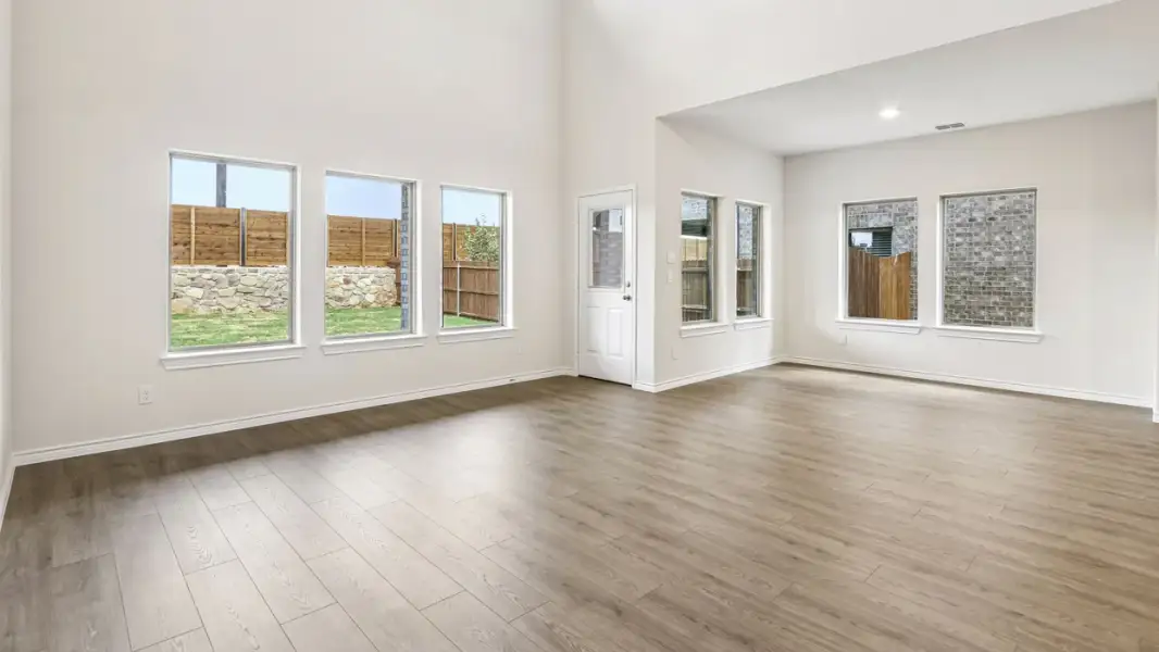Spacious, unfurnished interior of a new home in Silverado, Aubrey (Image 5). Spacious, unfurnished interior of a new home in Silverado, Aubrey (Image 5).