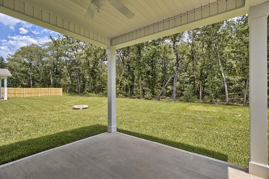 BC II D Covered Porch Stock (Fan)