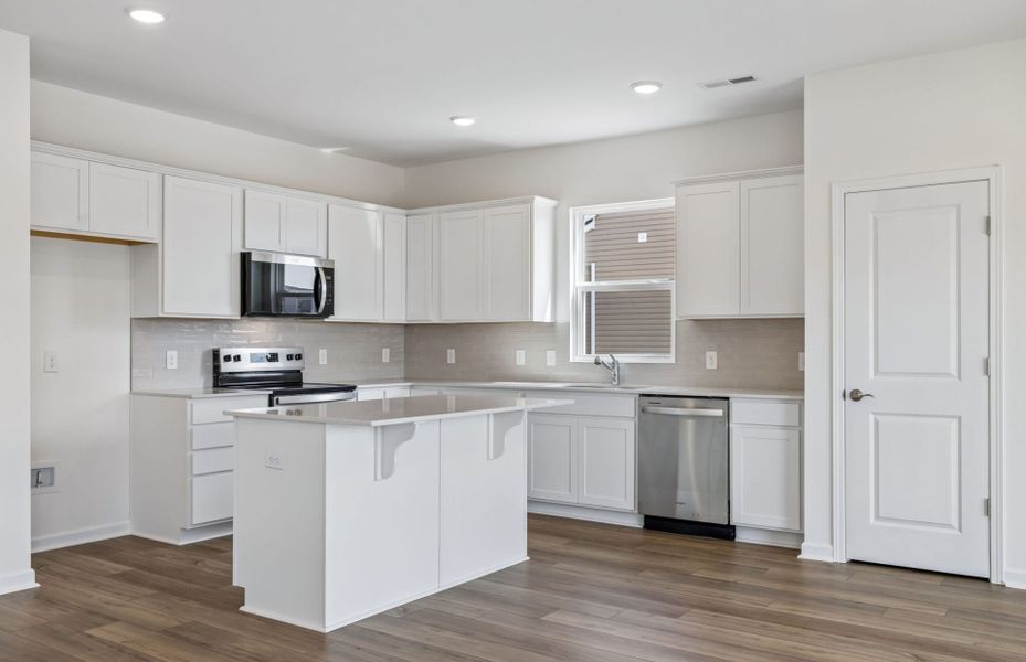 Furnished interior view inside a new home in Highlands of Carter's Station, Columbia (Image 11).